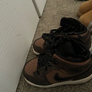 Brown, tan, crème Jordan one toddler